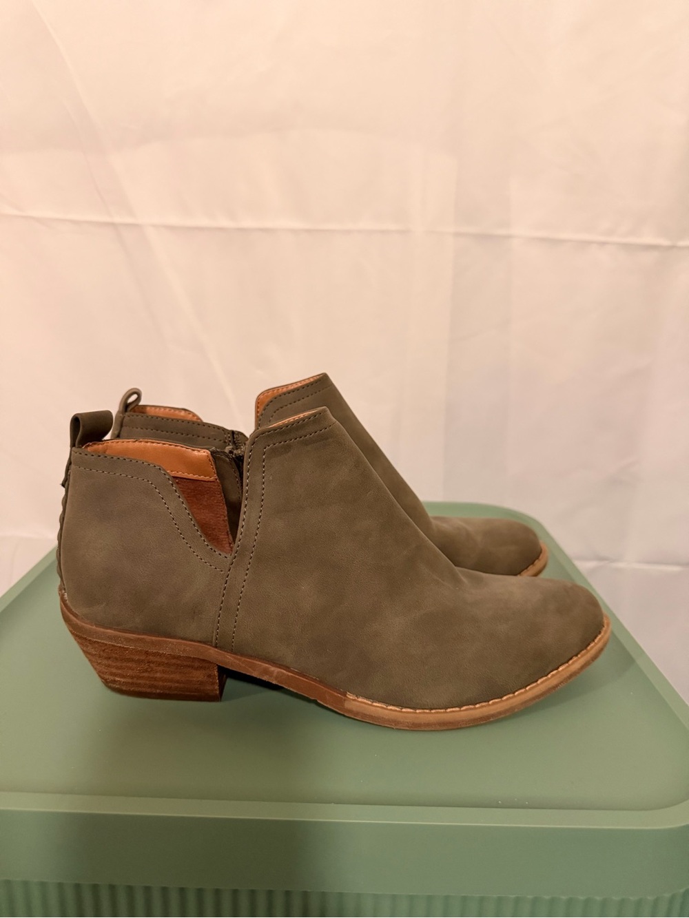 Women’s Dolce Vita Leather Bootie Low